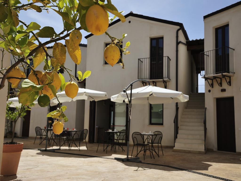 B&B Le Cale ซานตามาเรีย นาวาร์เรเซ ภายนอก รูปภาพ